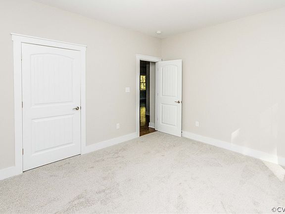 4th image of 3536 Westbriar Ln N
