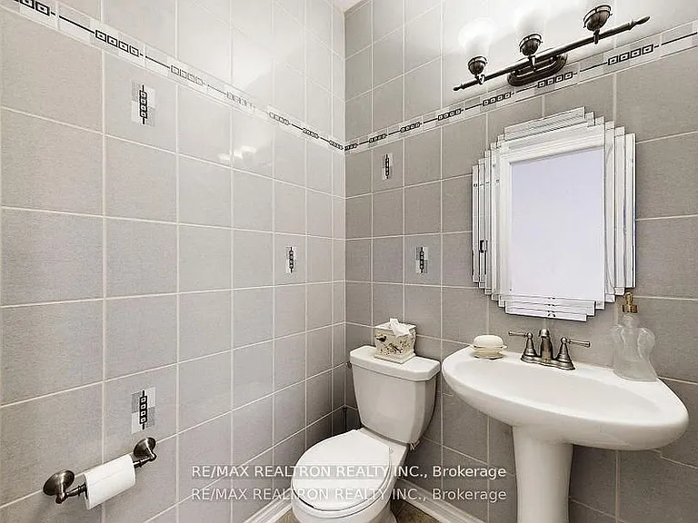 37 Jonas Millway Whitchurch — Photo 17