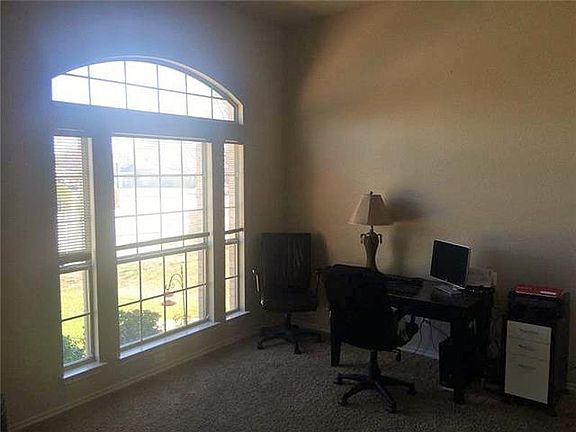 5th image of 2600 Breezehollow Way