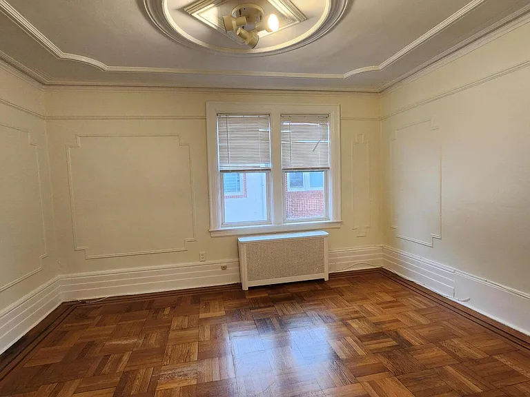 164 Cromwell Ave #2 — Photo 3