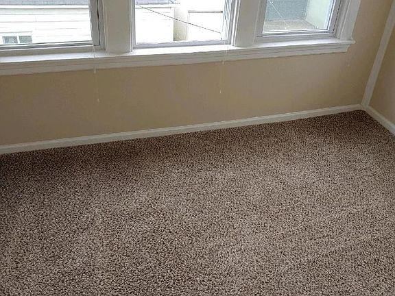 4th image of 8910 S Hermitage Ave #2