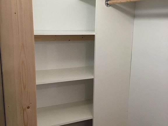 Walk in closet