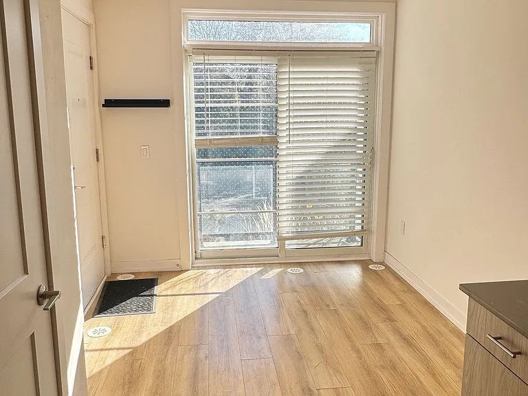 57 Finch Ave W #30 — Photo 4