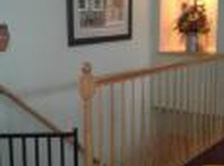 1228 Williams Dr, Mukwonago, WI 53149