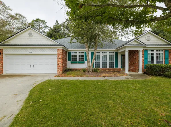 209 Redbird Pl, Hahira, GA 31632