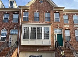 13178 Fox Hunt Ln, Herndon, VA 20171