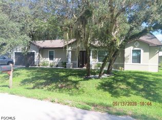420 Broward Ave, Labelle, FL 33935