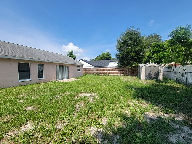 8224 Autumn Oak Ave — Photo 17