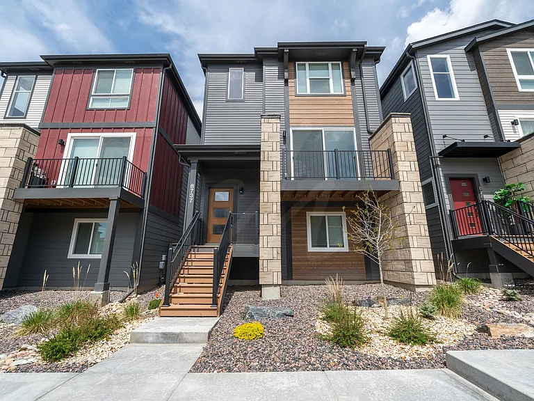 8737 Zeal Ct — Photo 1