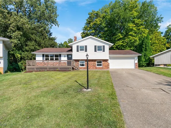 4597 Brushwood Cir, Brunswick, OH 44212