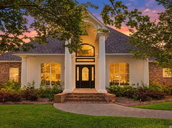 35110 Stonecastle Dr, Denham Springs, LA 70706