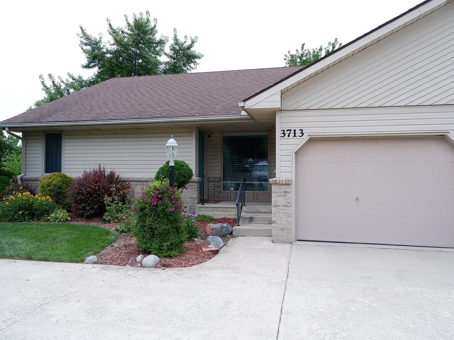 3713 Seaman Rd, Oregon, OH 43616 Zillow