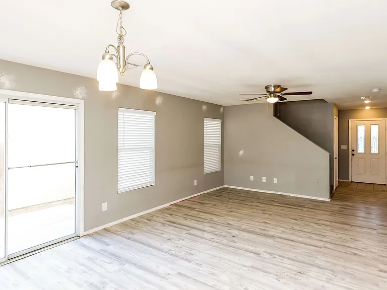 562 Swiss Cottage Ave — Photo 5