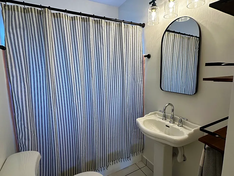 1624 Scott Ave — Photo 10