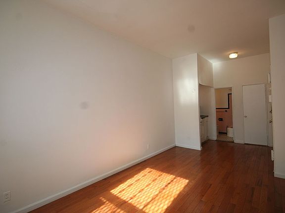 3rd image of 409 E 82nd St APT 1D
