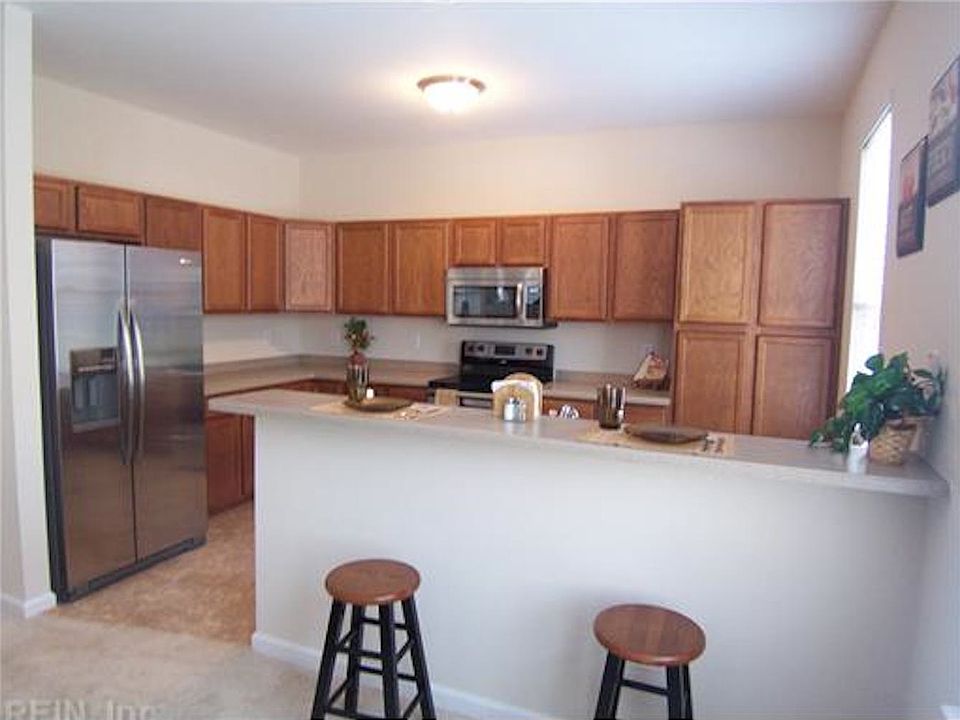 1st image of 1006 Hollymeade Cir