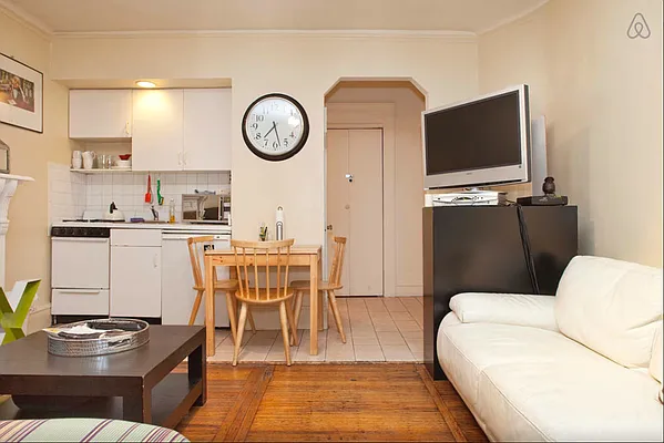 Rented by Portman Realty Corp | media 17