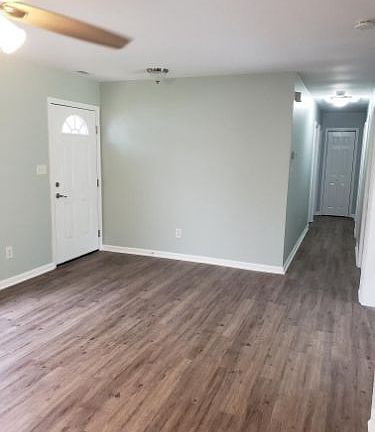 4th image of 2406 Bradford St