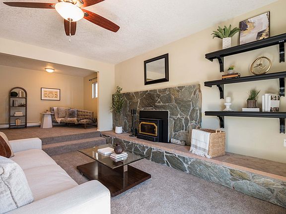 5th image of 13401 Desert Hills Pl NE
