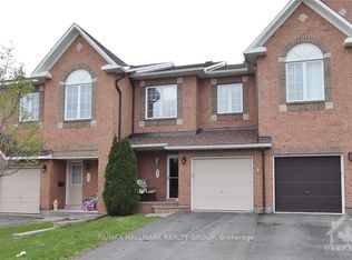 61 Scampton Dr, Ottawa, ON K2W 1E7