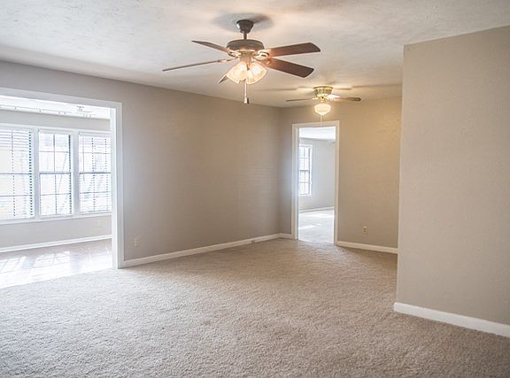 2nd image of 1506 Parker Dr