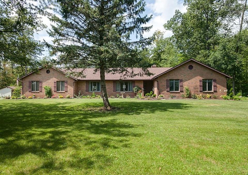 1st image of 10242 Oak Creek Dr