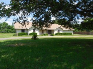 304 Alonzo St, Waller, TX 77484