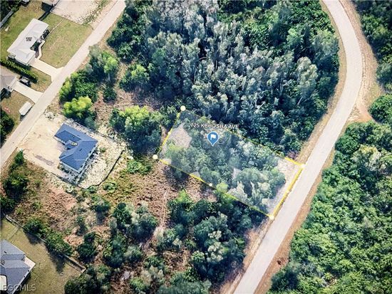 725 Kehosha Ave, Lehigh Acres, FL 33974