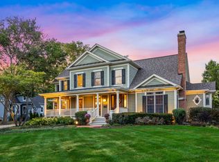 1707 E Forest Ave, Wheaton, IL 60187