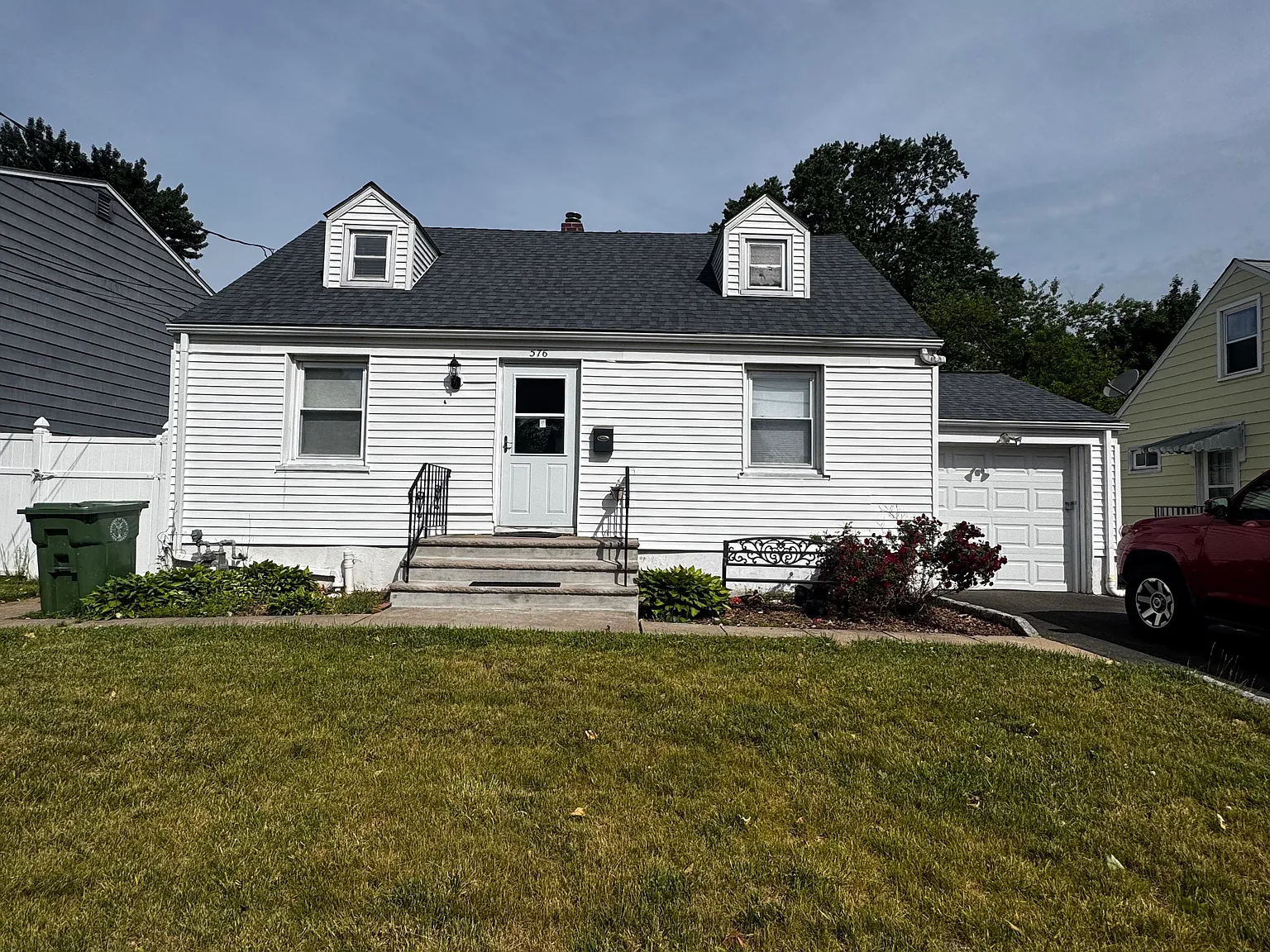 4 bed, 1580 sqft, $3,600 — Photo 1