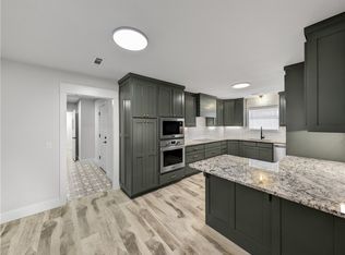 10049 Noah Rd, Gravette, AR 72736