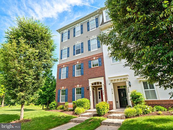 3rd image of 304 Orchard Ridge Dr