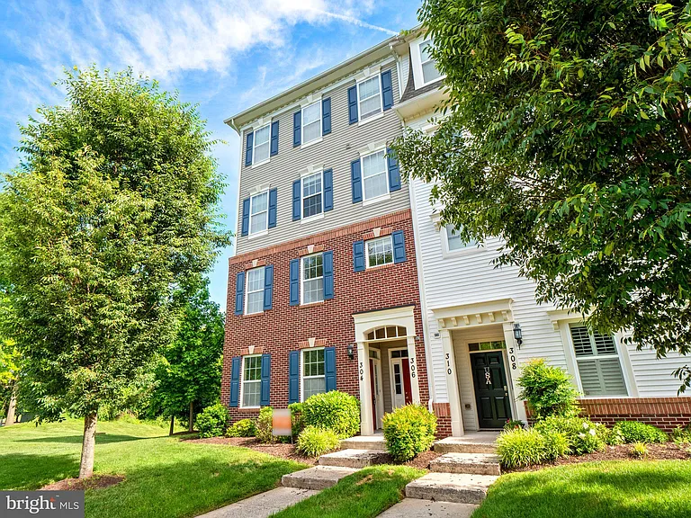304 Orchard Ridge Dr — Photo 3