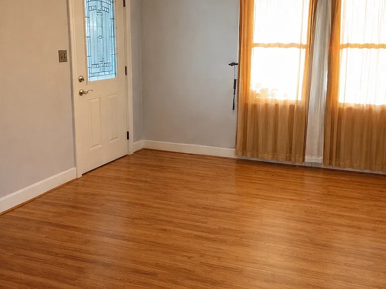 1255 Sunset Ave — Photo 2