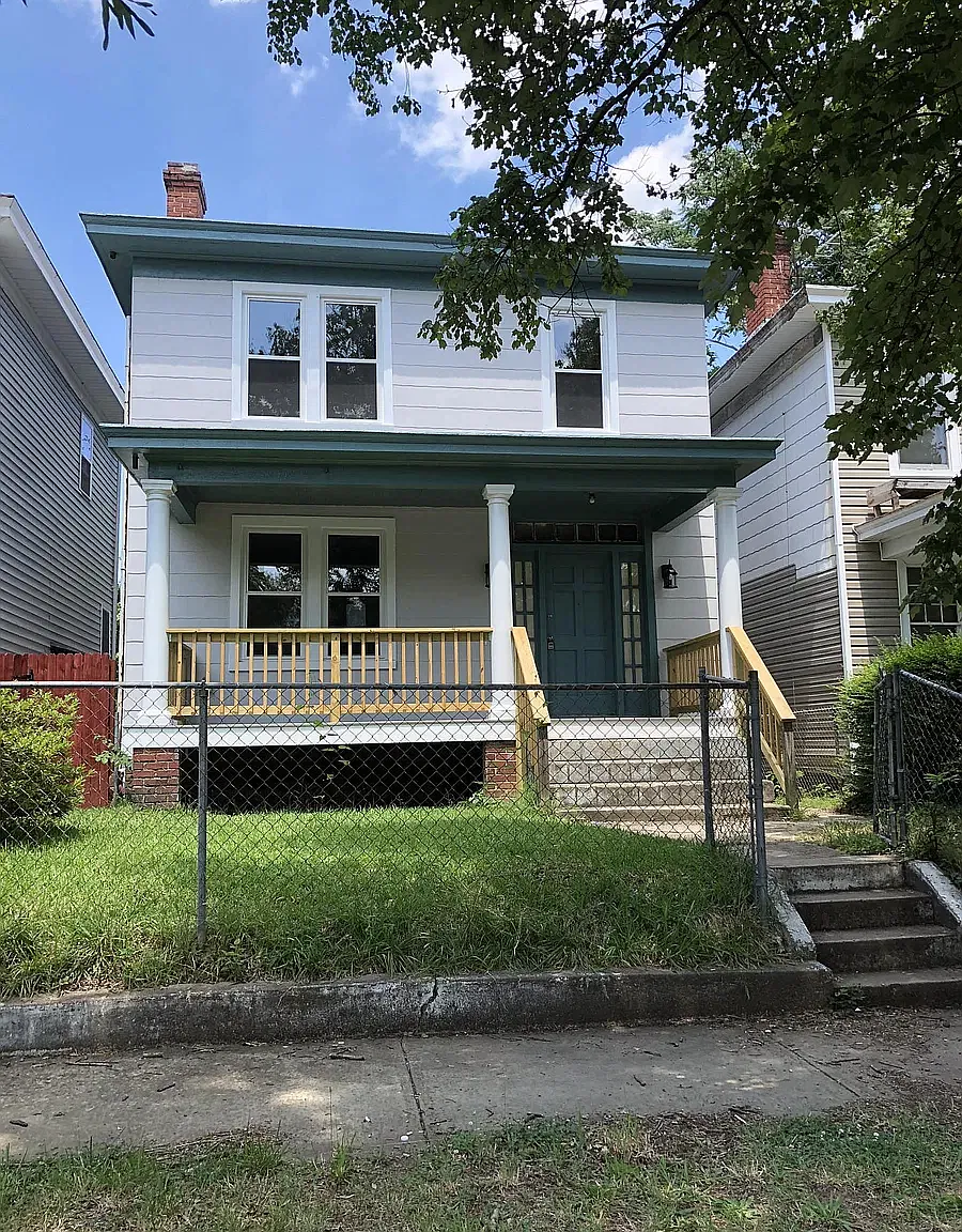 3 bed, 1484 sqft, $1,900 — Photo 1