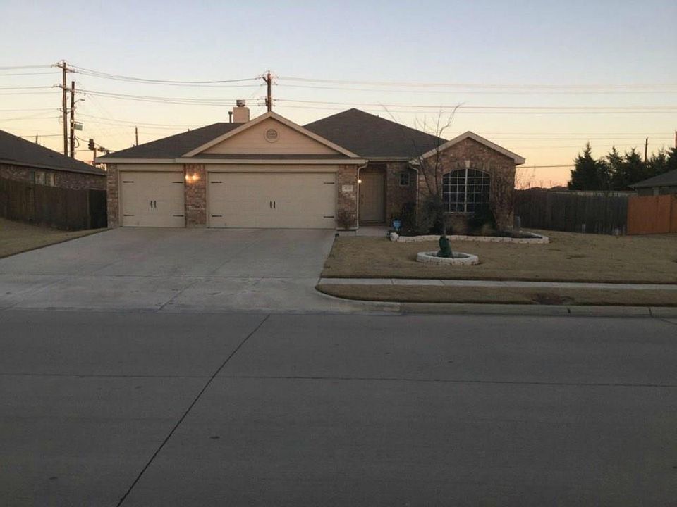 1st image of 4020 Lone Star Ln