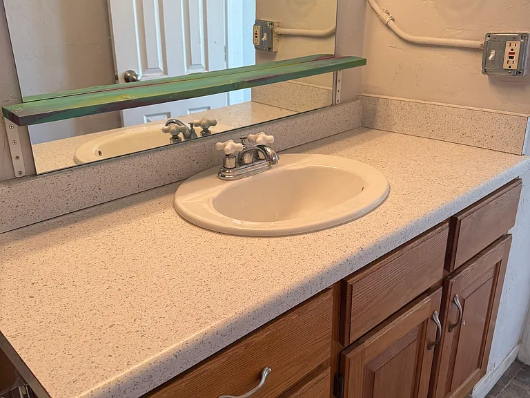 337 N Marion St — Photo 8
