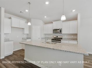 2180 Chief St, Bryan, TX 77807