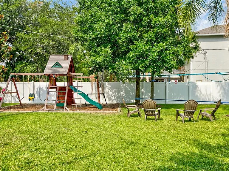 3803 S Drexel Ave #1/2 — Photo 42