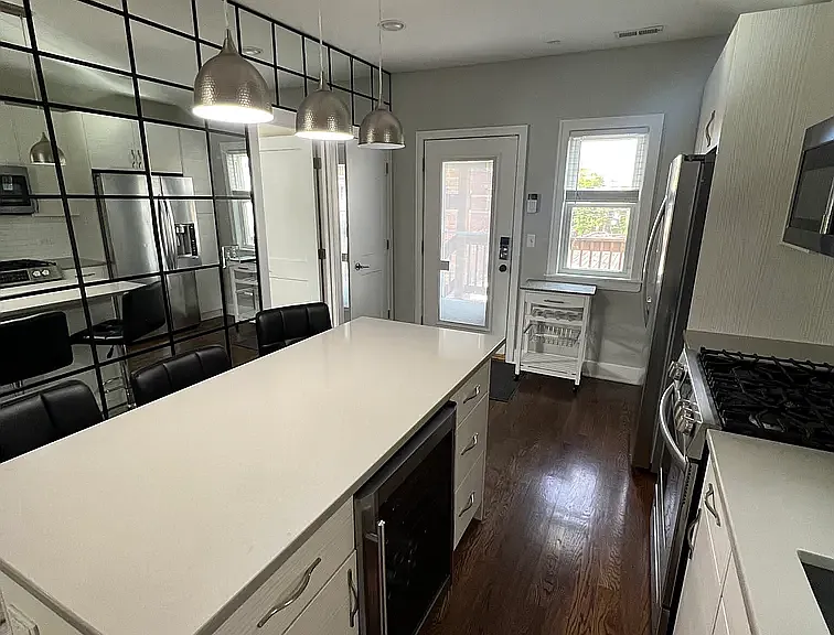 3054 N Spaulding Ave #2 — Photo 4