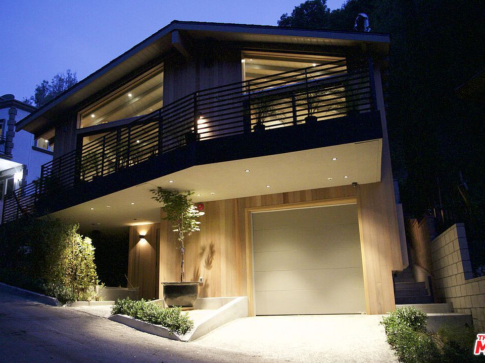1st image of 9816 Wanda Park Dr