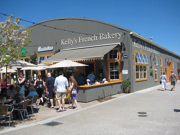 Walk to westside shops, wineries, eateries.