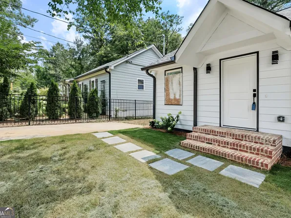 987 Lawton St SW, Atlanta, GA 30310