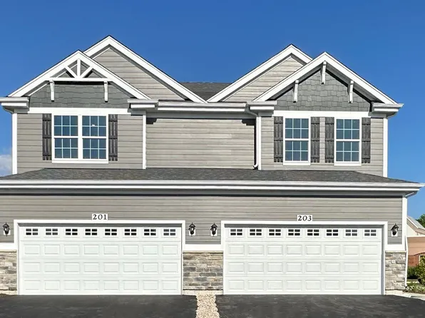 262 Charlestowne Lakes Dr, Saint Charles, IL 60174