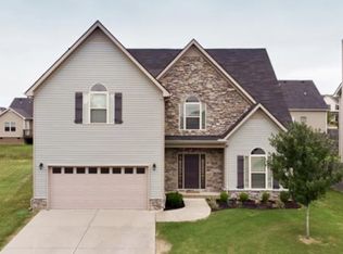 8007 Lakota Ct, Spring Hill, TN 37174