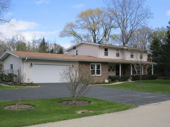 915 Talbot Ave, Lake Bluff, IL 60044