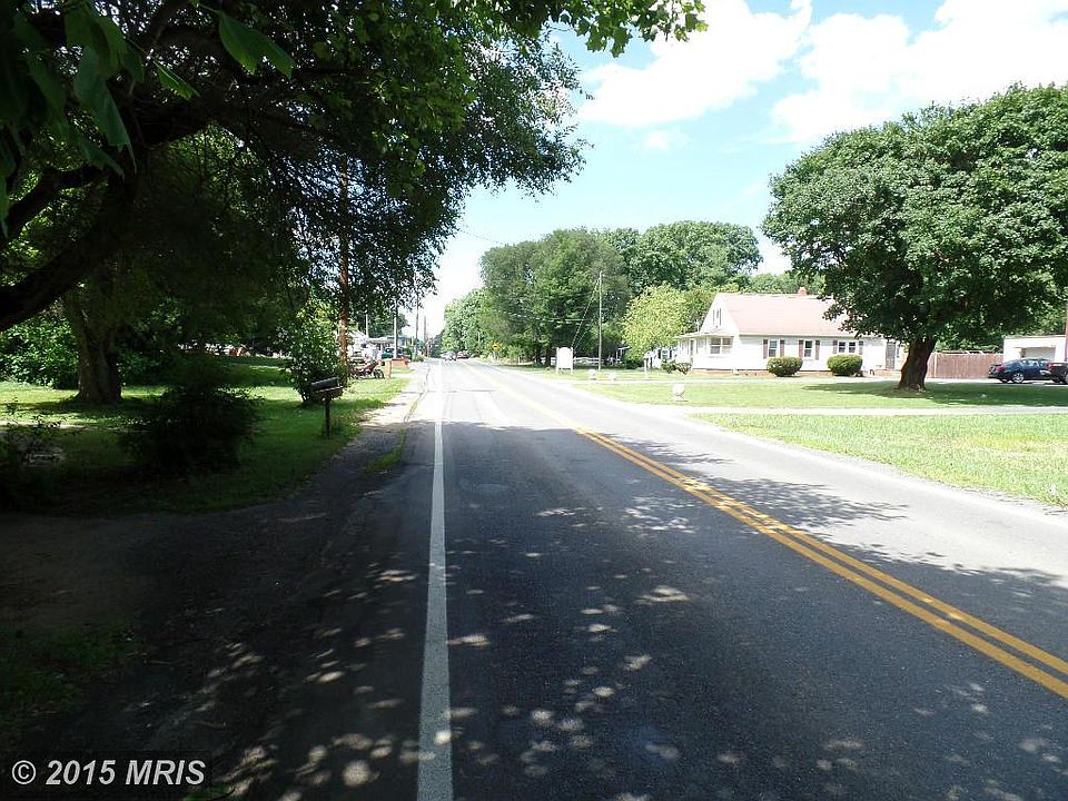 2nd image of Rock Cliff Dr