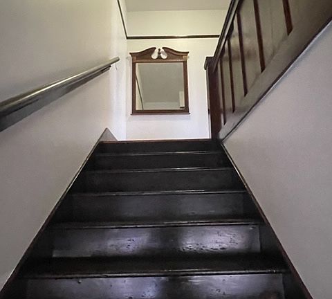 2nd image of 842 21st St