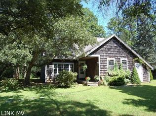 150 Field View Ln, West Tisbury, MA 02575