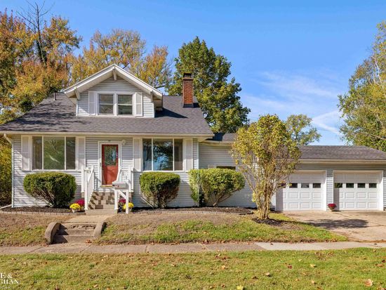 1320 Georgia Ave, Marysville, MI 48040